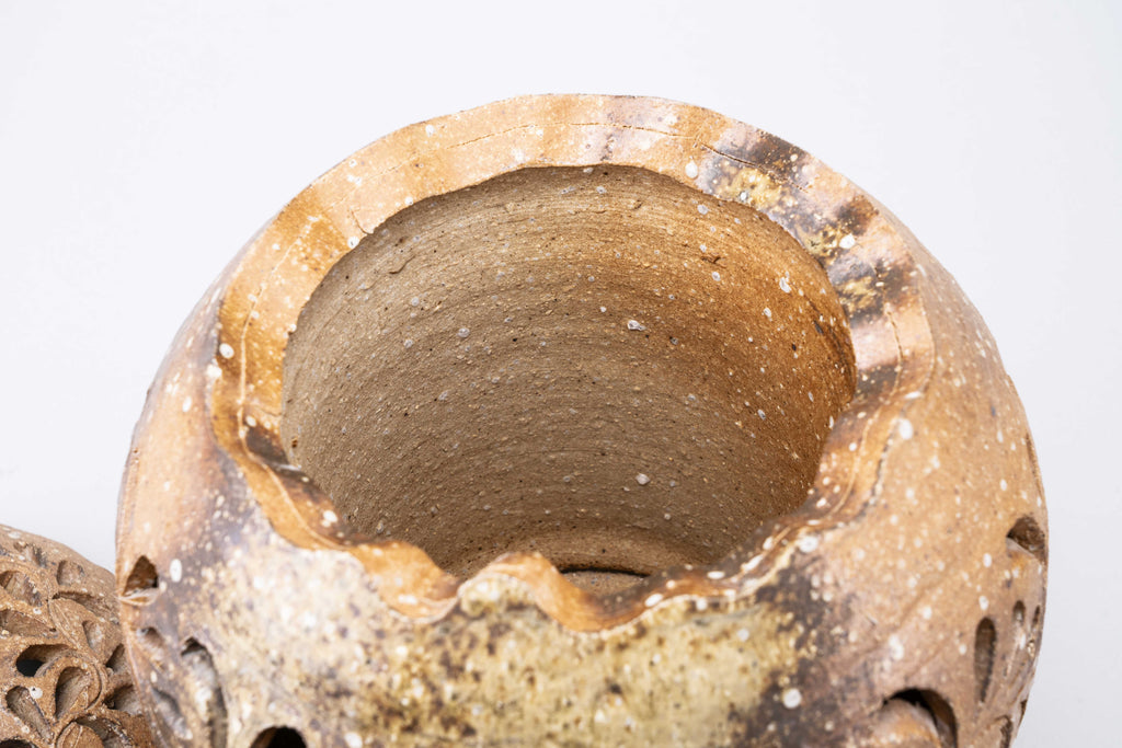 Mihō Mitoma Openwork Mizusashi