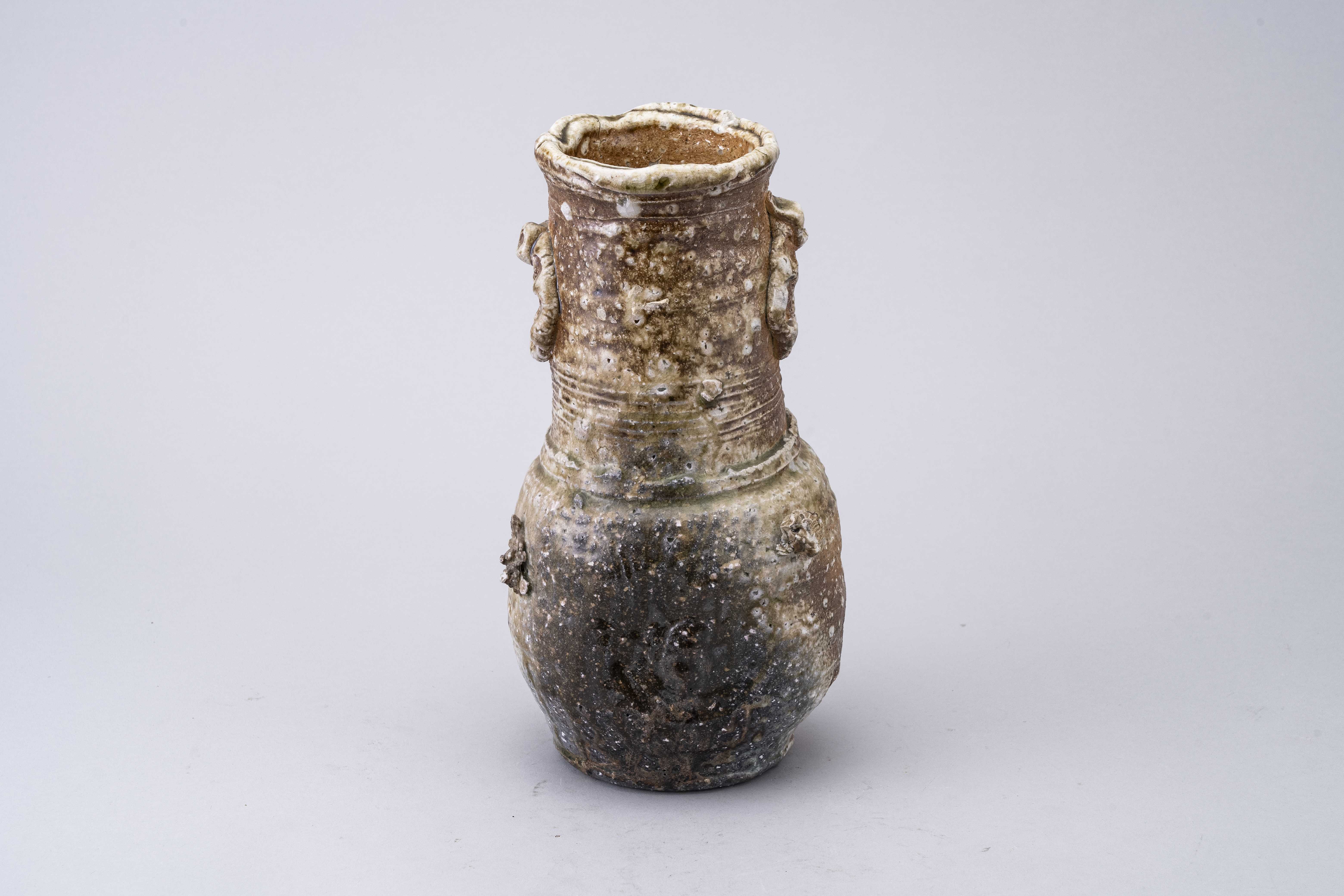 Chūroku Flower Vase – Shigaraki ware KAMA